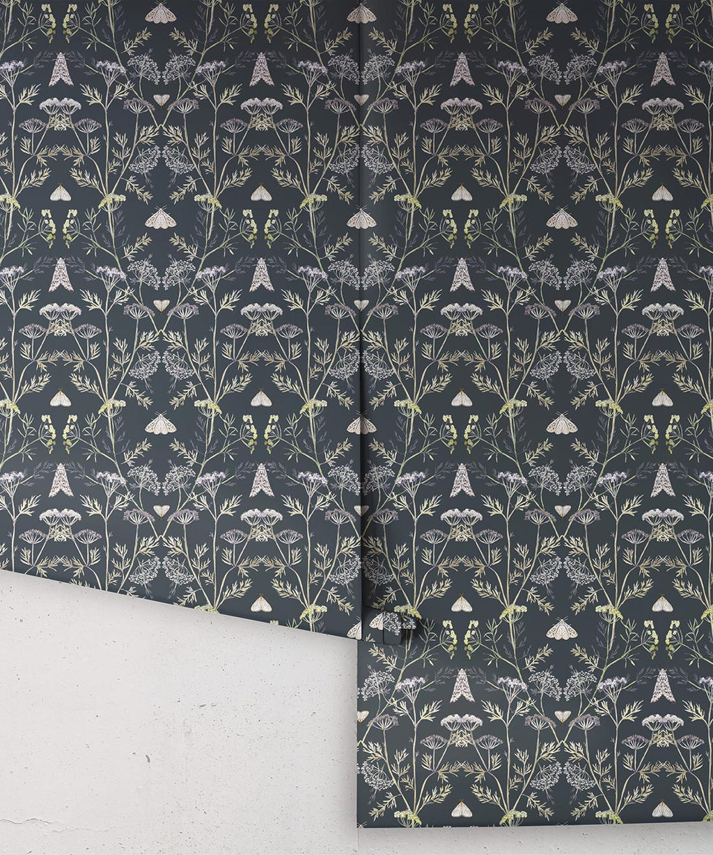 Queen Anne’s Lace Wallpaper, Charcoal