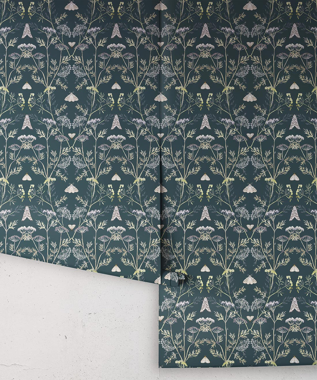 Queen Anne’s Lace Wallpaper, Emerald