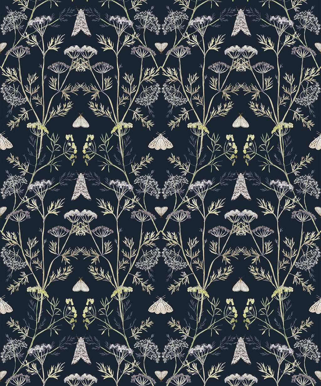 Queen Anne’s Lace Wallpaper, Navy