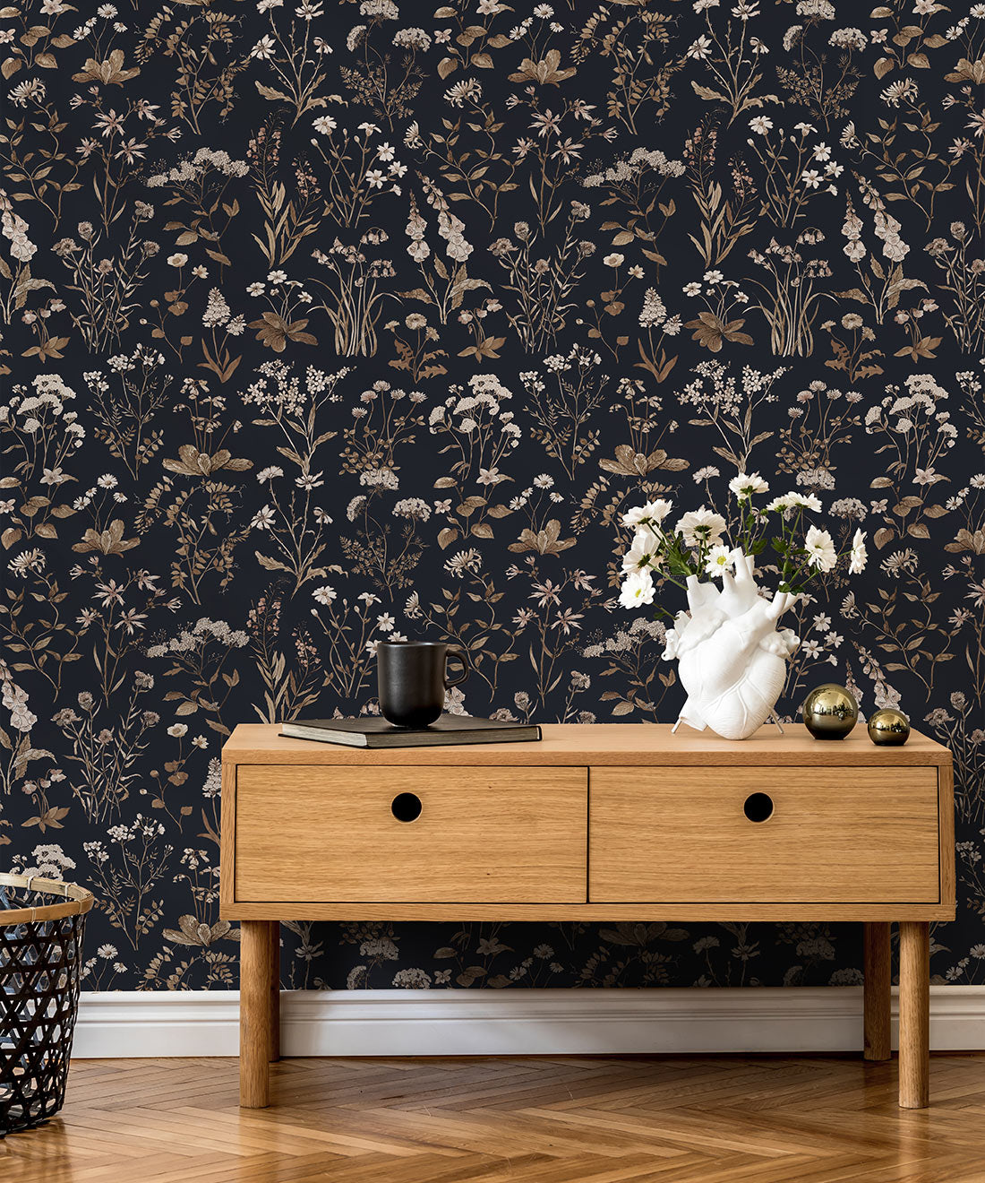 Meadows Antique Wallpaper, Navy