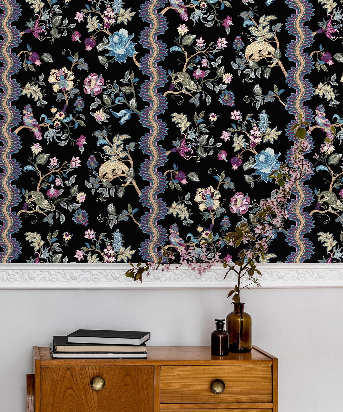 Fantasia Wilds Wallpaper, Black