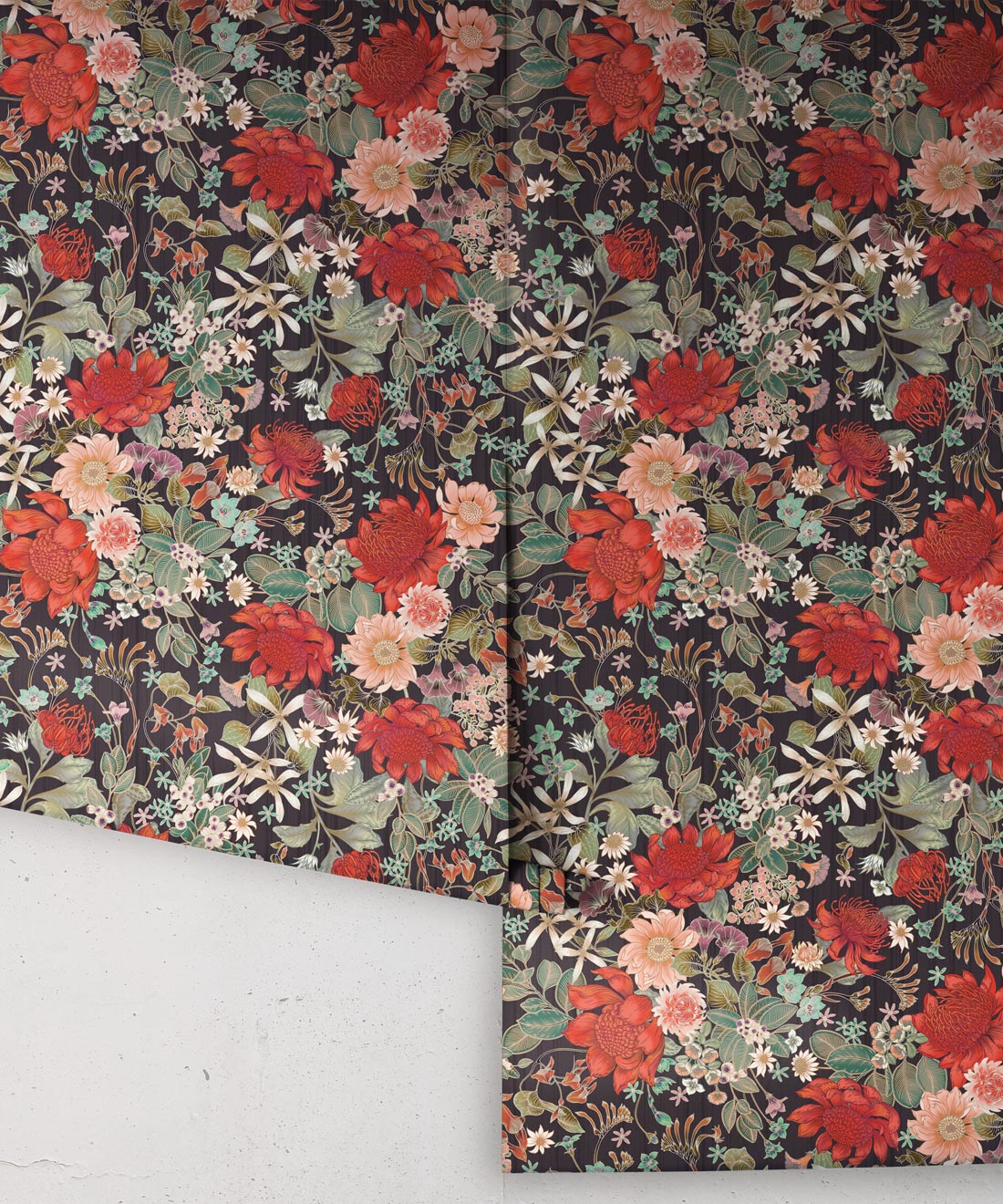 Bouquet Wallpaper, Licorice