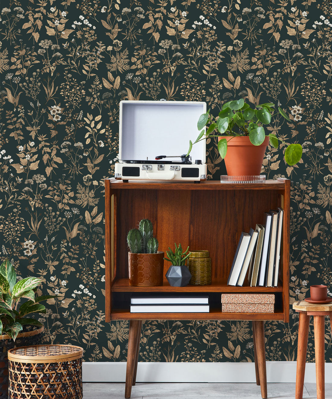Herbarium Antique Wallpaper, Forest Green