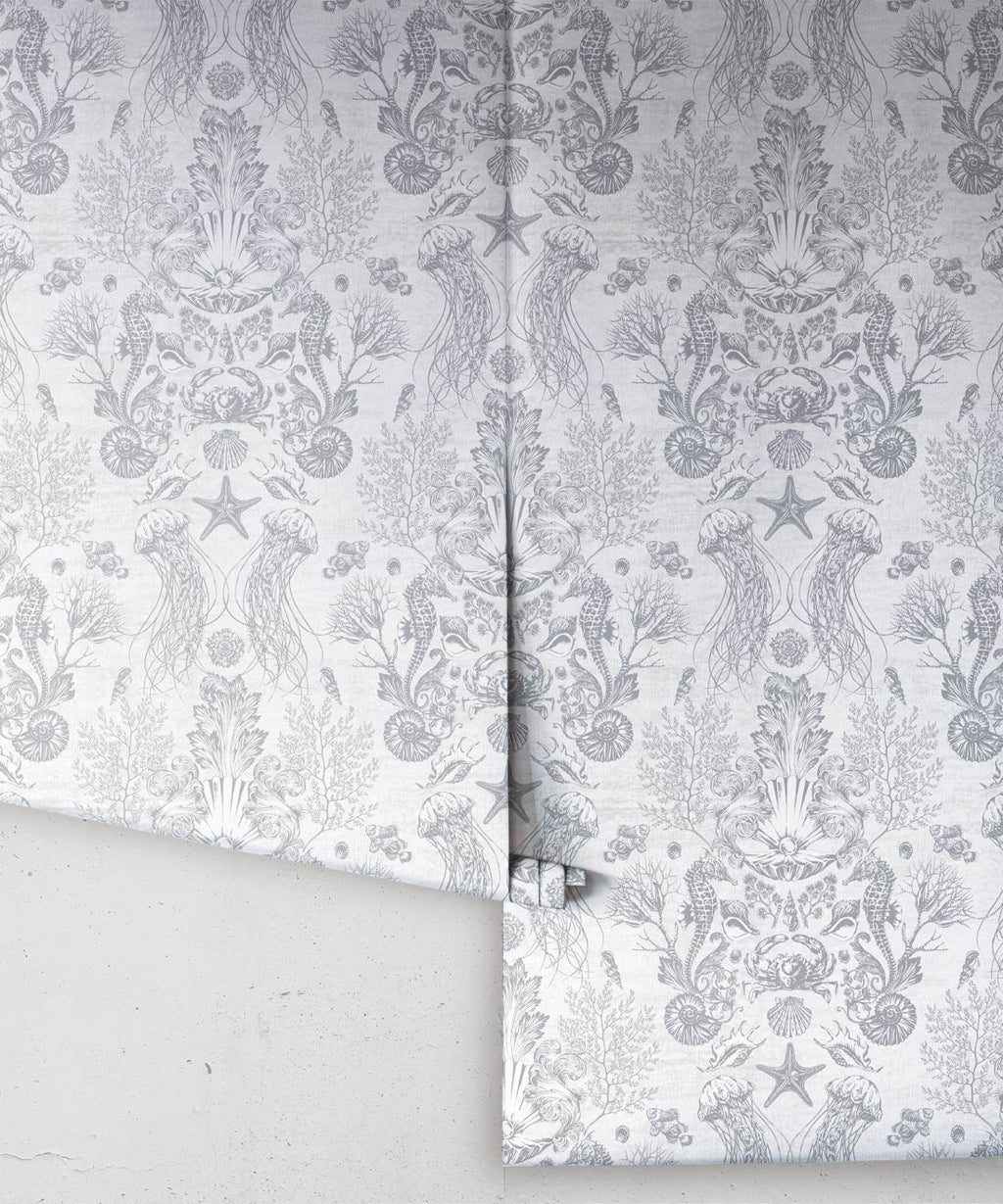 Oceania Damask Wallpaper, Silver