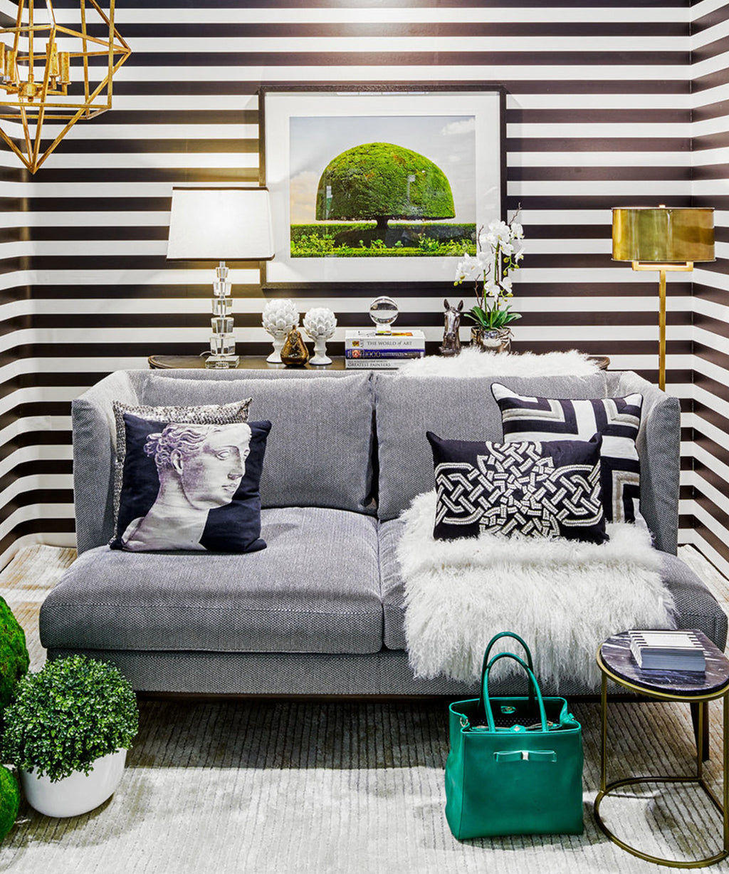Black & White Stripe Wallpaper