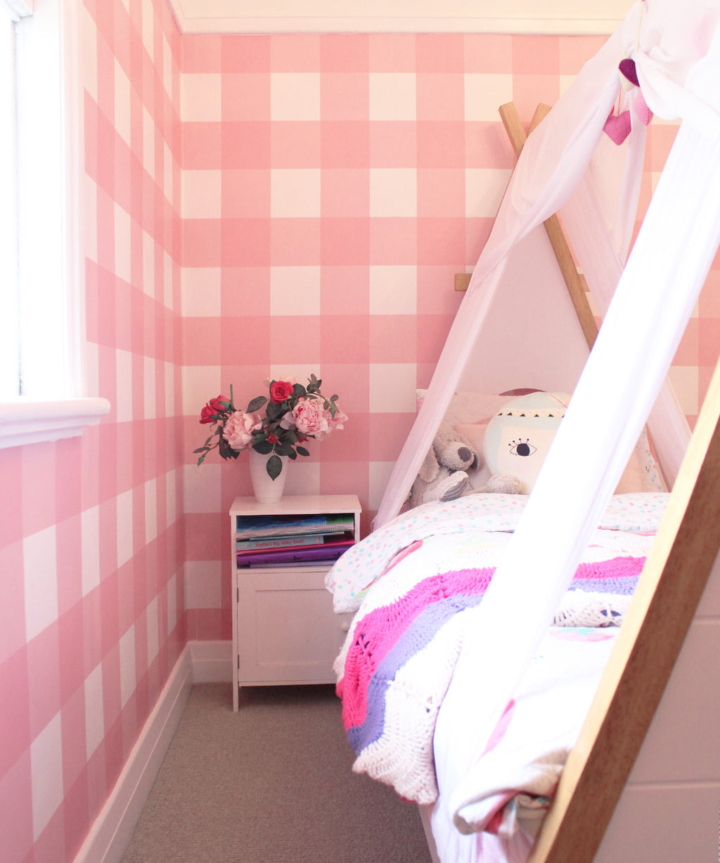 Mel’s Buffalo Check Wallpaper, Pink