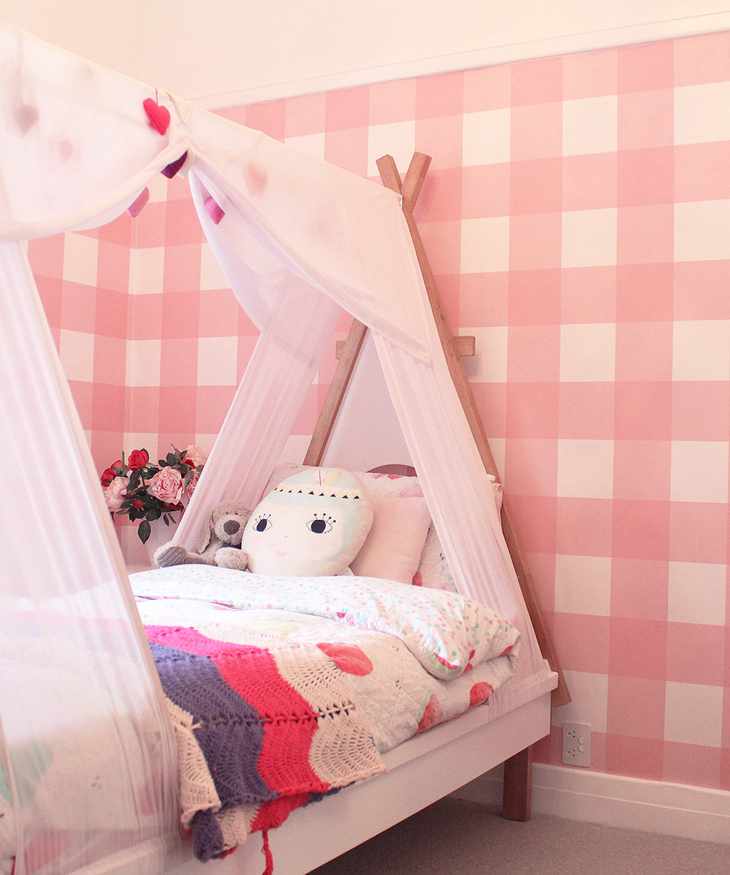 Mel’s Buffalo Check Wallpaper, Pink