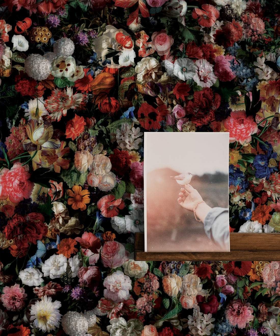 Flower Pool Wallpaper, Full Bloom