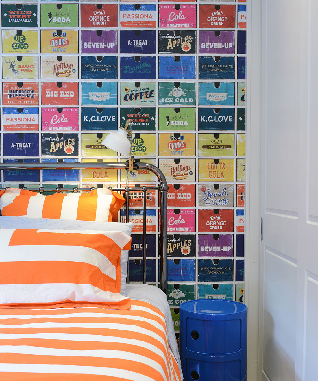 Gosport St Milk Bar Wallpaper