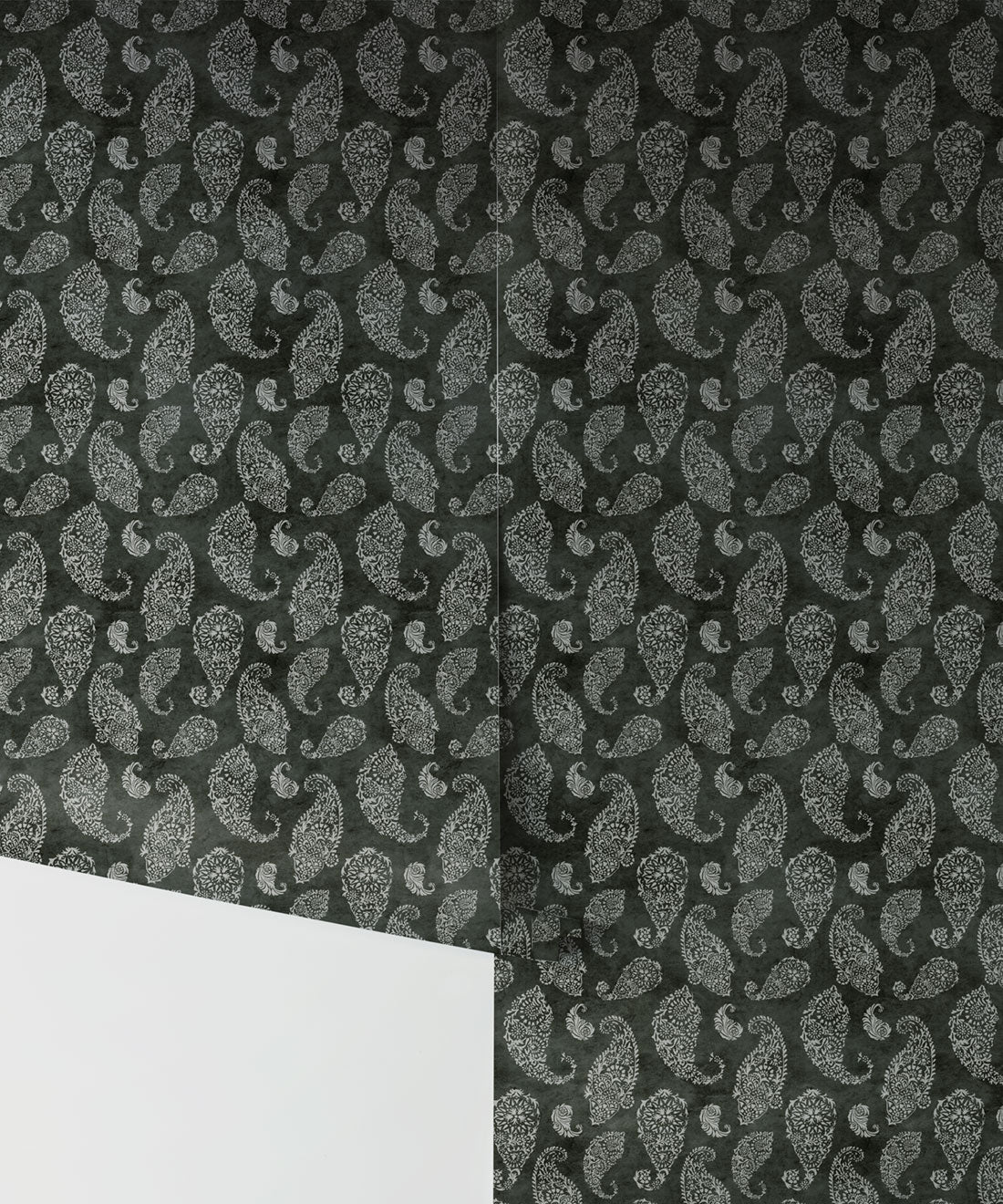 Paisley Wallpaper, Charcoal