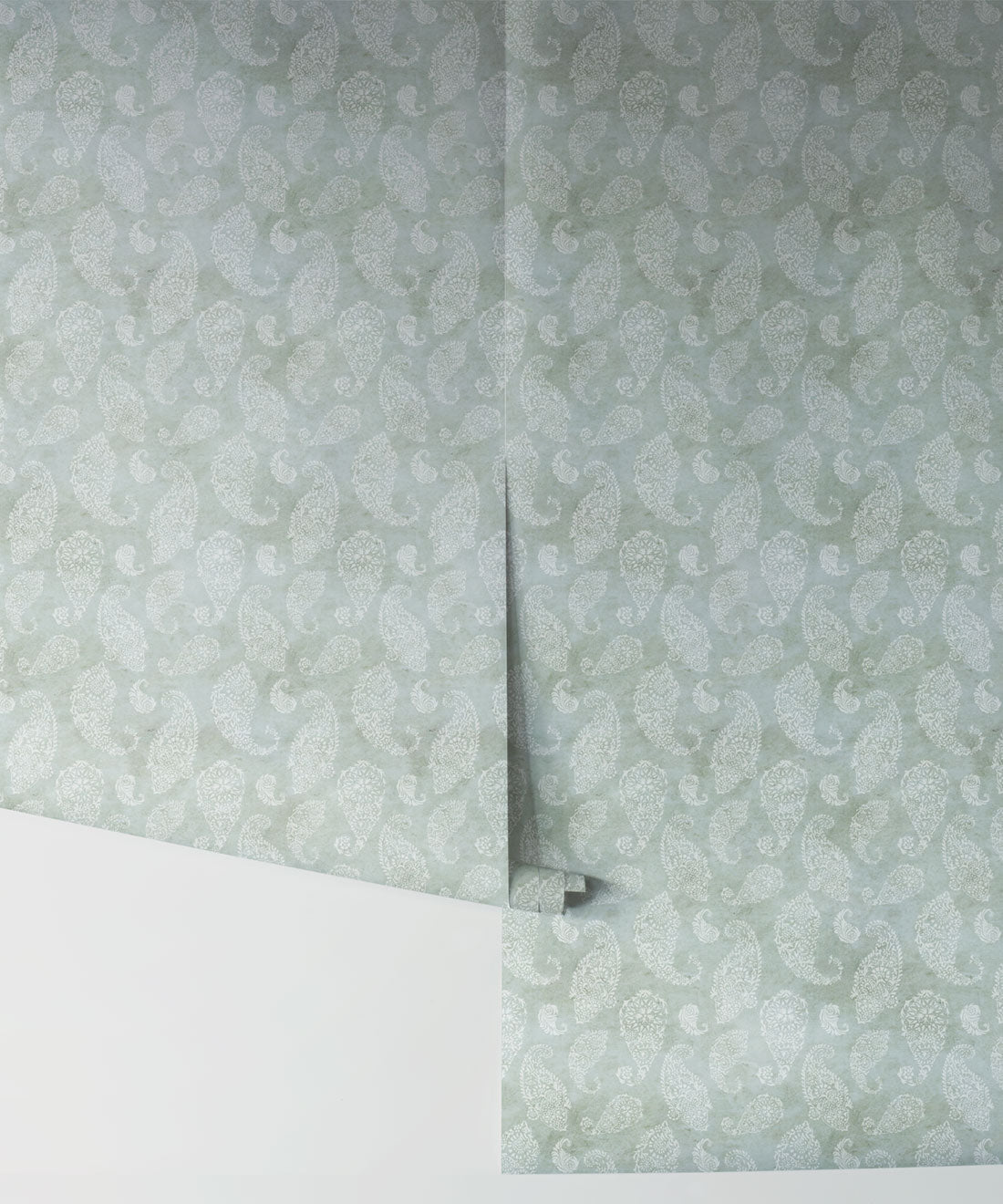 Paisley Wallpaper, Sea Spray