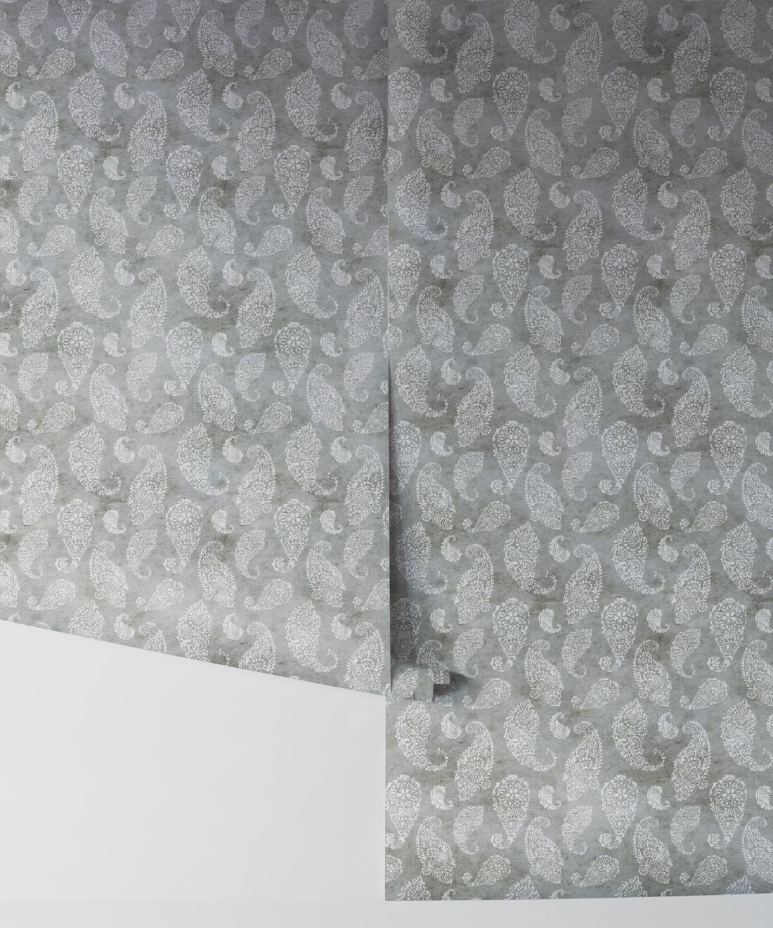 Paisley Wallpaper, Stone