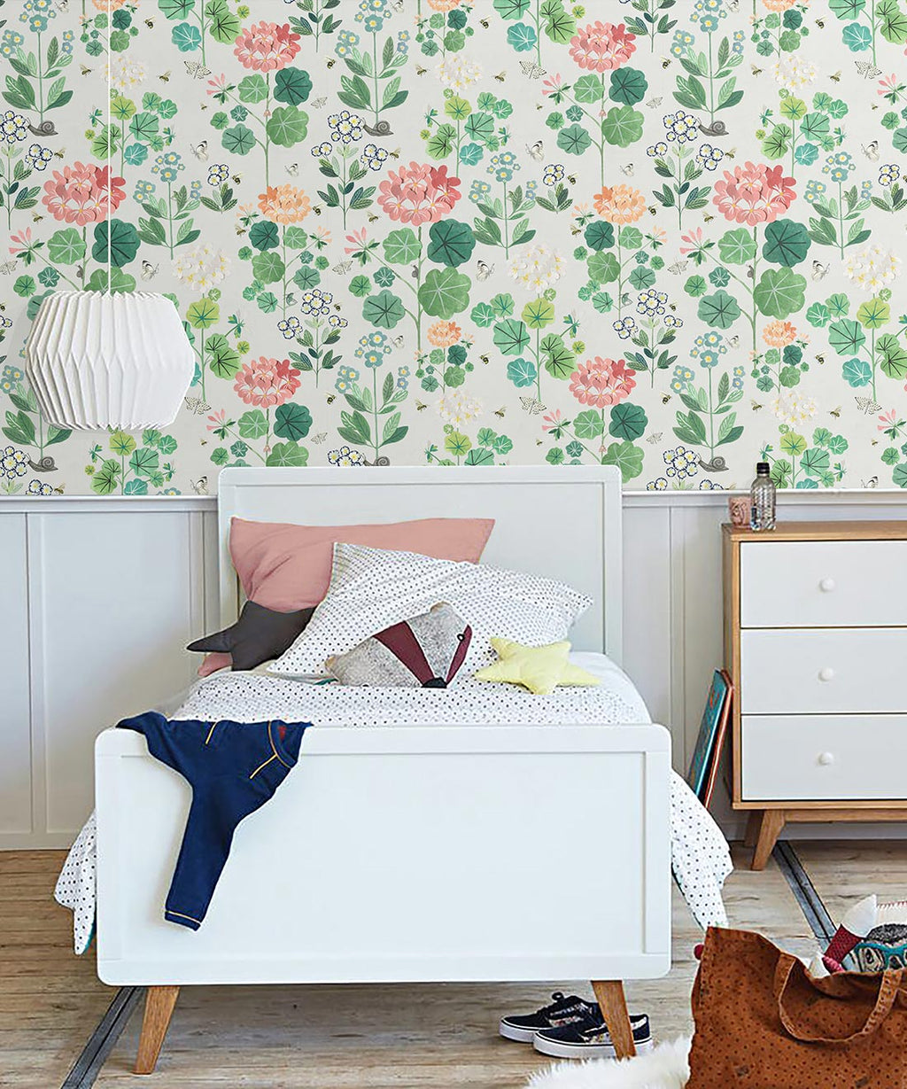 Sophie’s Garden Wallpaper, Cream