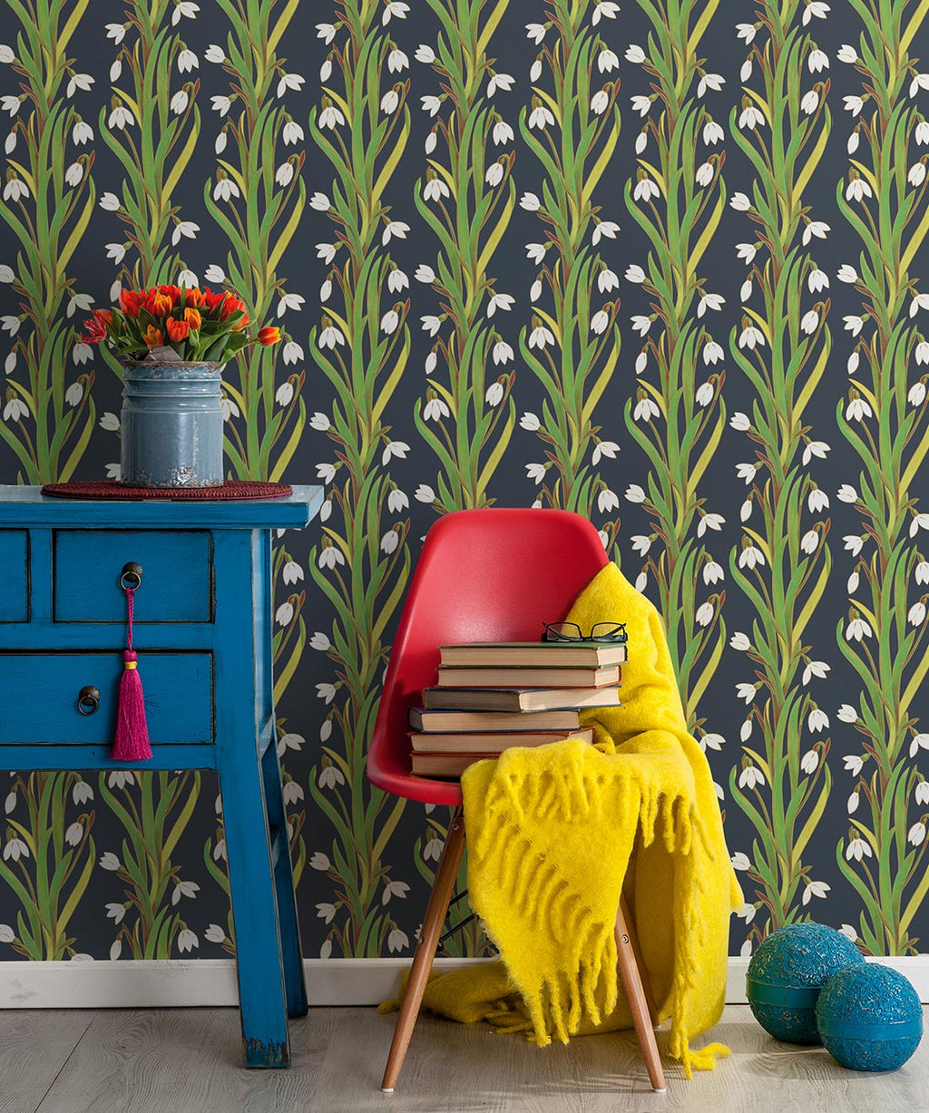 Snow Drop Wallpaper, Pacific Spirit