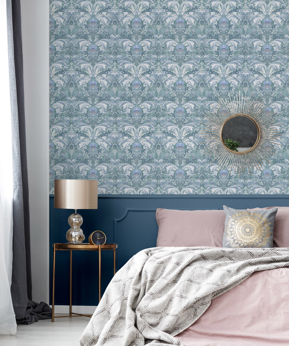 Thistle Wallpaper, Ashen