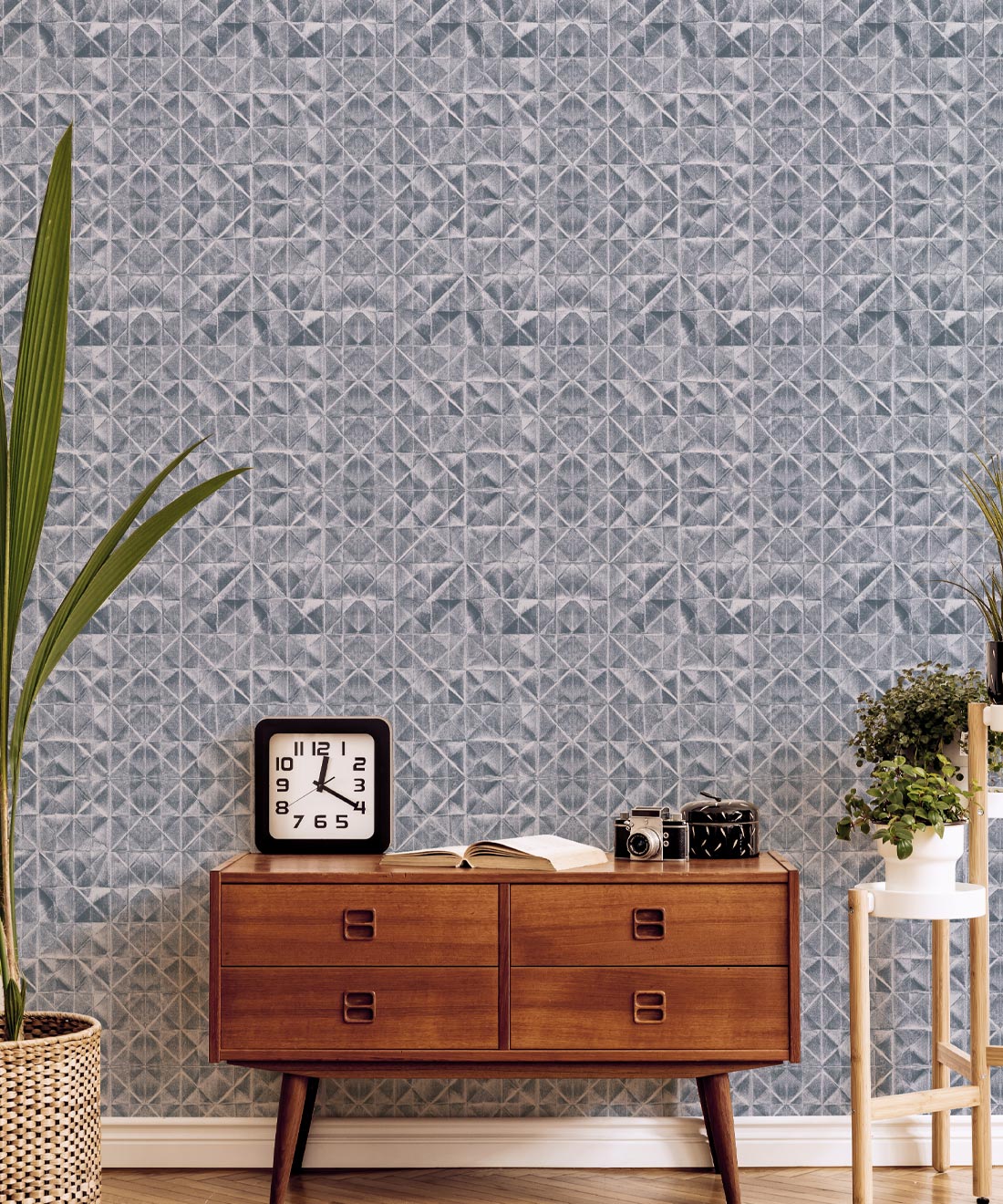 Fold Wallpaper, Silver