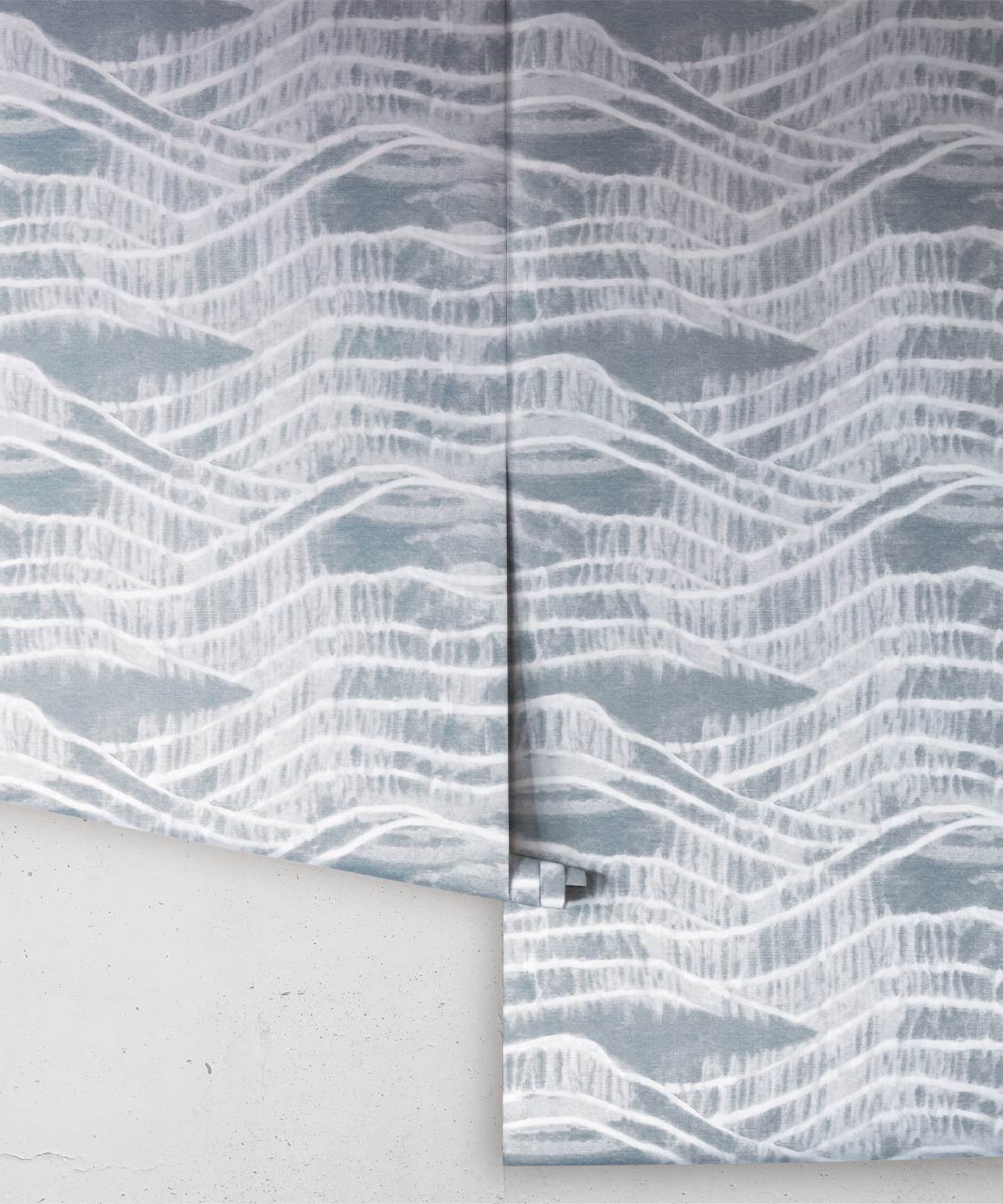 Vista Wallpaper, Washed Denim Reversed