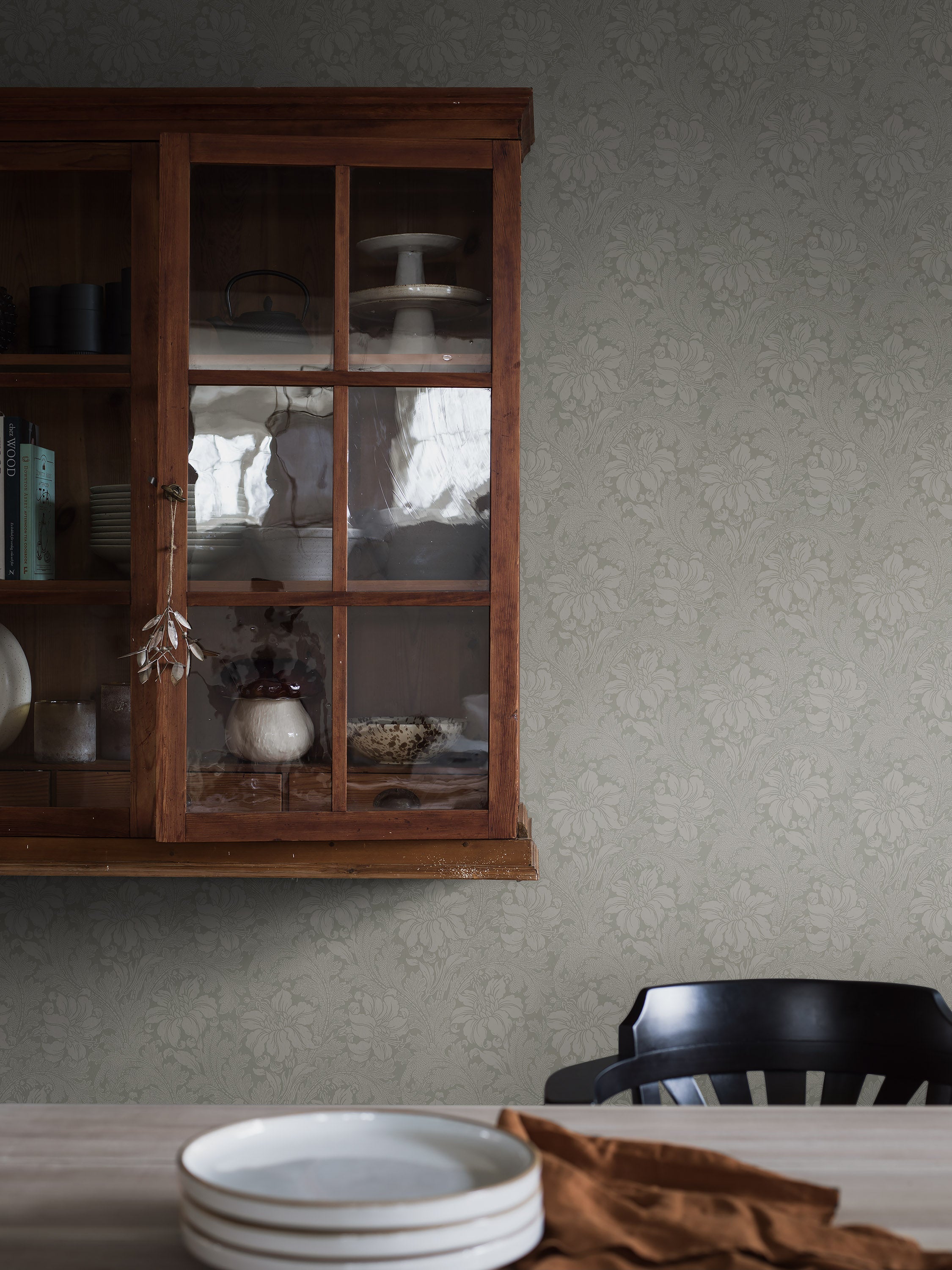 Acanthus - Green 5350